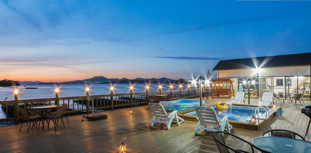 Dolsanmaru Pension ヨス市 エクステリア 写真
