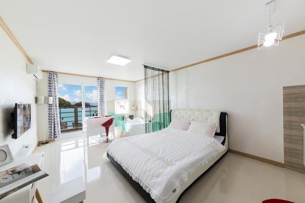 Dolsanmaru Pension ヨス市 エクステリア 写真
